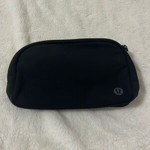 Lululemon Everywhere Belt Bag Ripstop Black NWT.